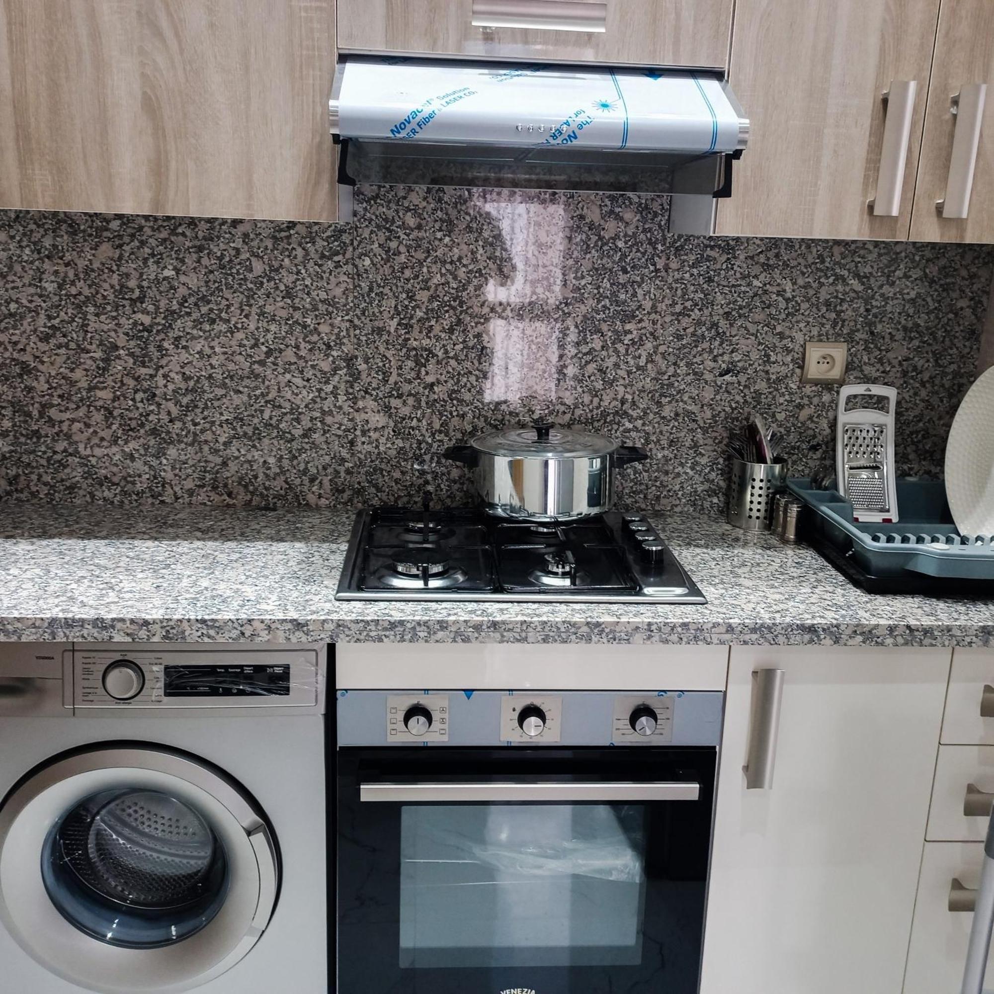 Super Apartement Totalement Neuf Et Climatise A Cote Du Centre Commercial Marjane M2 طنجة المظهر الخارجي الصورة