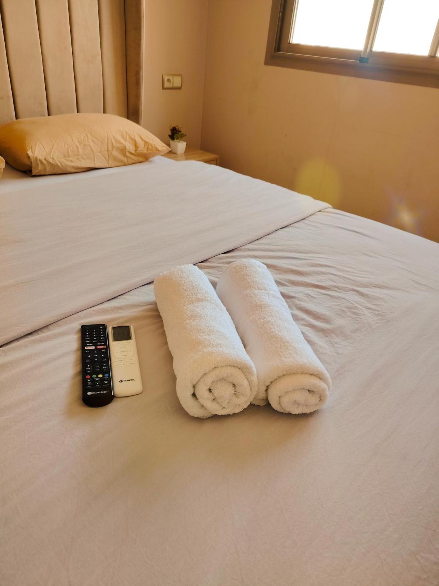 Super Apartement Totalement Neuf Et Climatise A Cote Du Centre Commercial Marjane M2 طنجة المظهر الخارجي الصورة